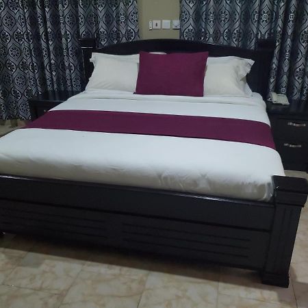 Kislas Luxury Hotel Adenta Kültér fotó