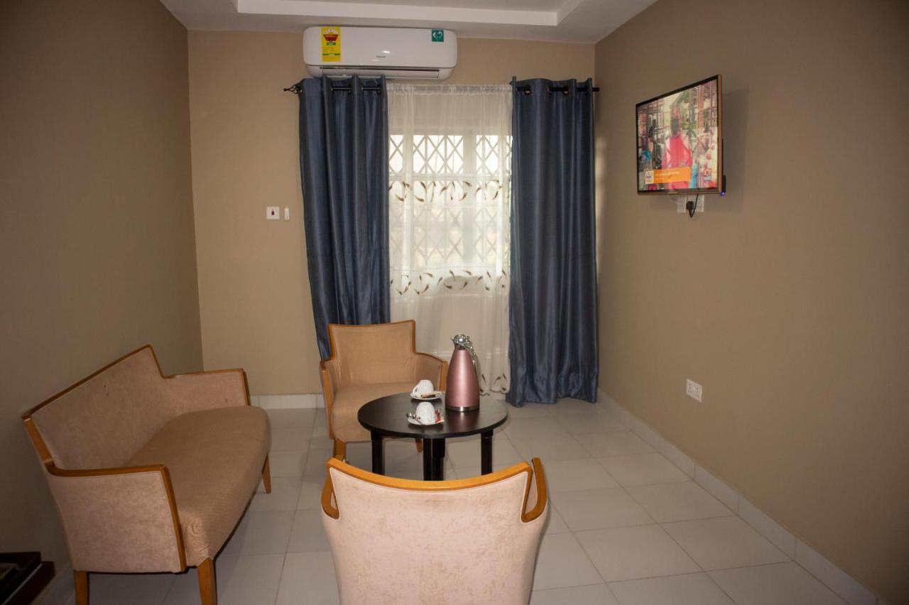 Kislas Luxury Hotel Adenta Kültér fotó