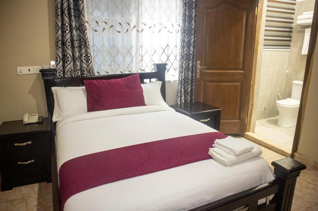 Kislas Luxury Hotel Adenta Kültér fotó