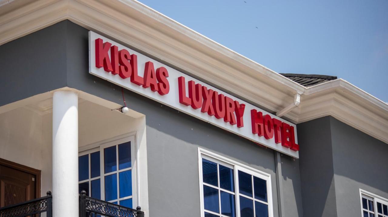 Kislas Luxury Hotel Adenta Kültér fotó
