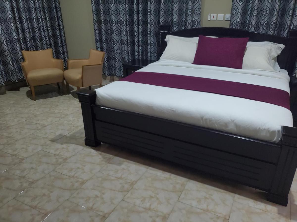 Kislas Luxury Hotel Adenta Kültér fotó